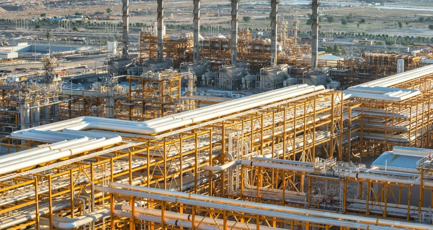 The project for the construction of the Cheshmeh Khosh and Paydar-e Gharb gas compression stations.