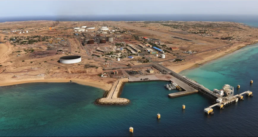 The project for the construction of the Cheshmeh Khosh and Paydar-e Gharb gas compression stations.